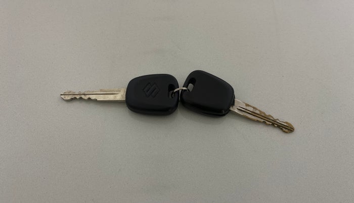 2015 Maruti Celerio VXI CNG, CNG, Manual, 70,825 km, Key Close Up