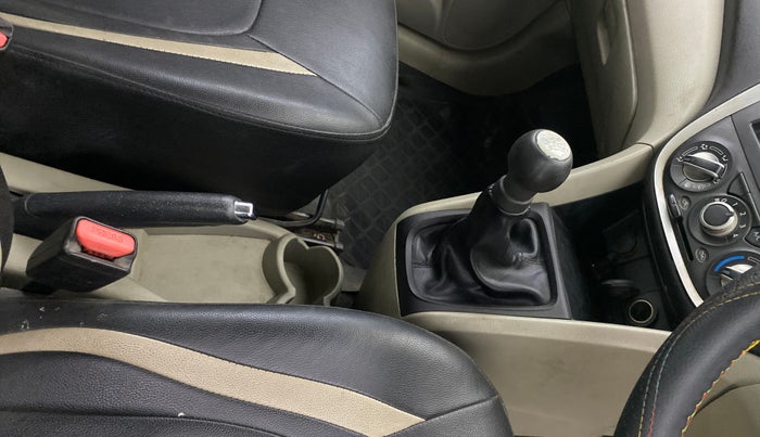 2015 Maruti Celerio VXI CNG, CNG, Manual, 70,825 km, Gear Lever