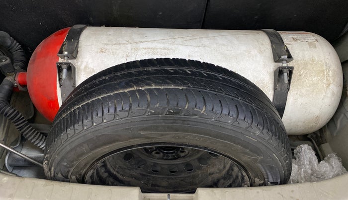 2015 Maruti Celerio VXI CNG, CNG, Manual, 70,825 km, Spare Tyre