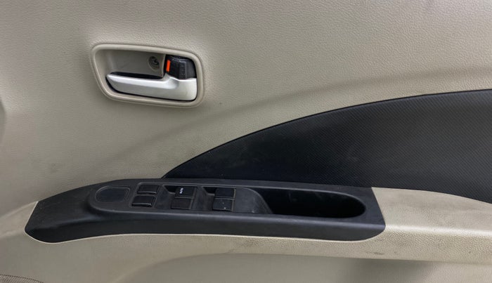 2015 Maruti Celerio VXI CNG, CNG, Manual, 70,825 km, Driver Side Door Panels Control