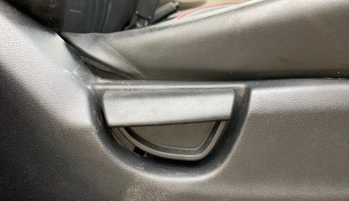 2021 Hyundai NEW SANTRO SPORTZ EXECUTIVE MT CNG, CNG, Manual, 80,268 km, Driver Side Adjustment Panel