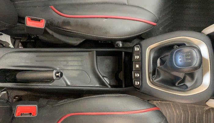 2021 Hyundai NEW SANTRO SPORTZ EXECUTIVE MT CNG, CNG, Manual, 80,268 km, Gear Lever