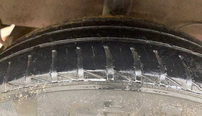 2021 Hyundai NEW SANTRO SPORTZ EXECUTIVE MT CNG, CNG, Manual, 80,268 km, Right Rear Tyre Tread