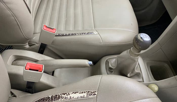 2015 Maruti Swift Dzire VXI, Petrol, Manual, 31,519 km, Gear Lever