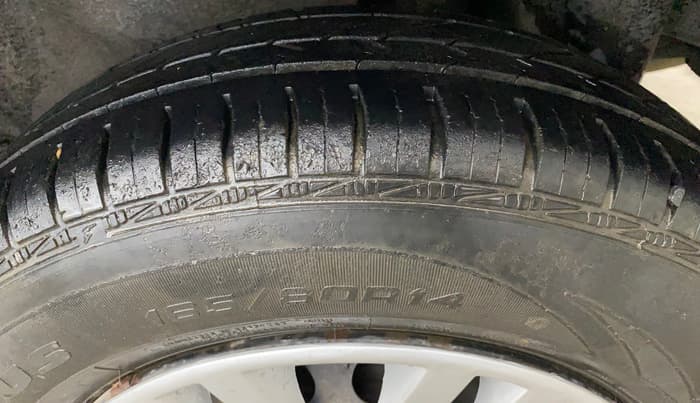 2015 Maruti Swift Dzire VXI, Petrol, Manual, 31,519 km, Left Rear Tyre Tread