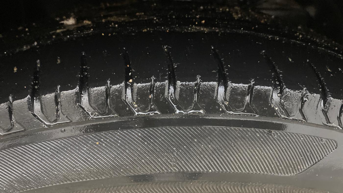 2017 Maruti Dzire VDI AMT, Diesel, Automatic, 99,208 km, Right Front Tyre Tread