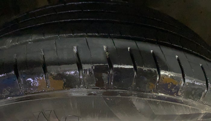 2019 Hyundai VENUE S 1.2, Petrol, Manual, 54,581 km, Right Front Tyre Tread