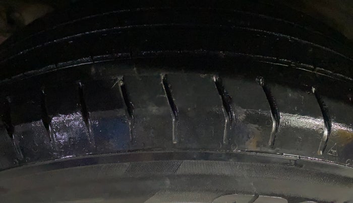 2019 Hyundai VENUE S 1.2, Petrol, Manual, 54,581 km, Right Rear Tyre Tread