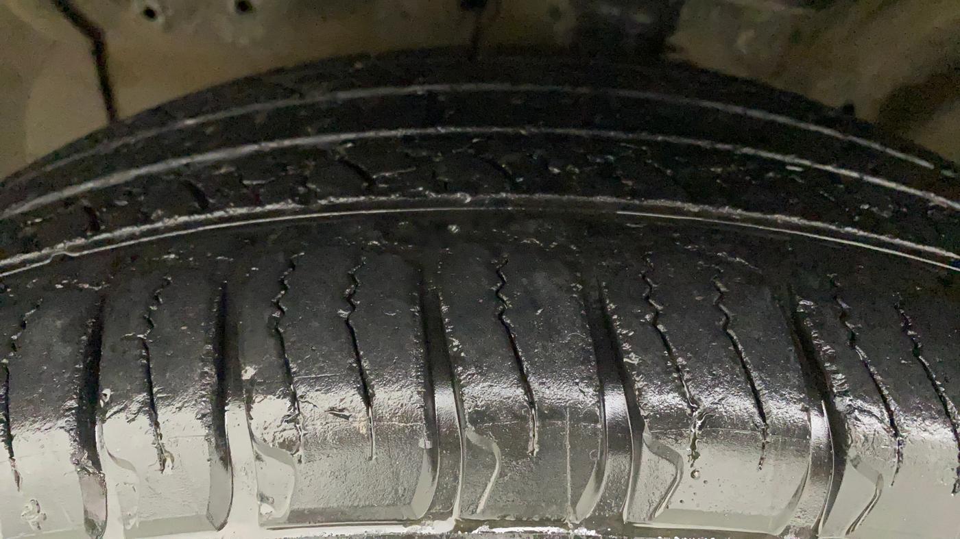2016 Honda CRV 2.4L 2WD AT, Petrol, Automatic, 70,382 km, Left Front Tyre Tread