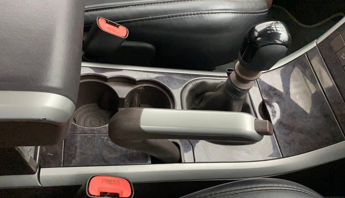 2014 Mahindra XUV500 W8, Diesel, Manual, 89,281 km, Gear Lever