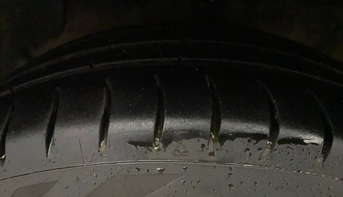 2013 Hyundai Grand i10 ASTA (O) 1.2 KAPPA VTVT, Petrol, Manual, 57,680 km, Left Front Tyre Tread