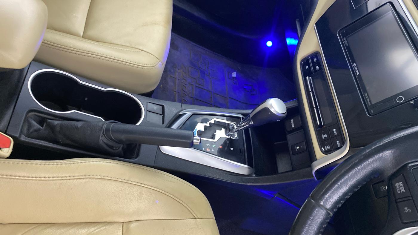 2017 Toyota Corolla Altis VL CVT PETROL, Petrol, Automatic, 64,587 km, Gear Lever