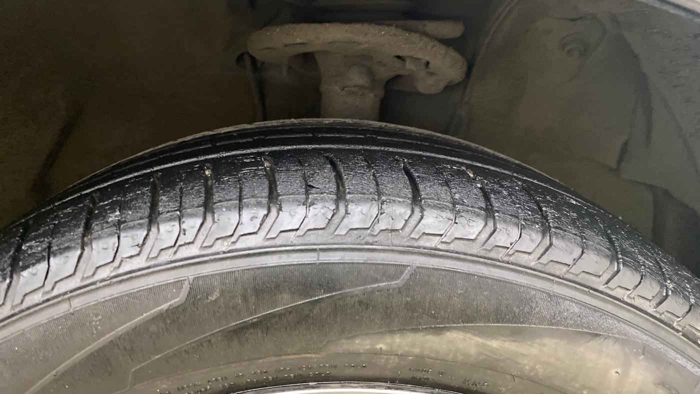 2017 Toyota Corolla Altis VL CVT PETROL, Petrol, Automatic, 64,587 km, Right Front Tyre Tread