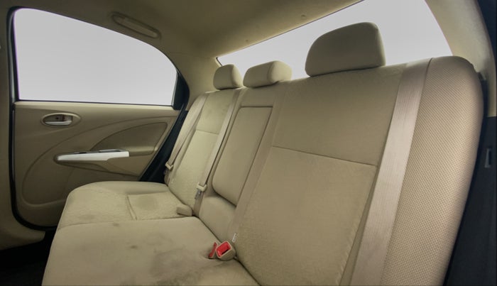 2017 Toyota Etios V, Petrol, Manual, 74,137 km, Right Side Rear Door Cabin