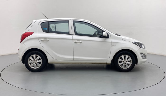 2013 Hyundai i20 SPORTZ 1.2, Petrol, Manual, 44,386 km, Right Side View