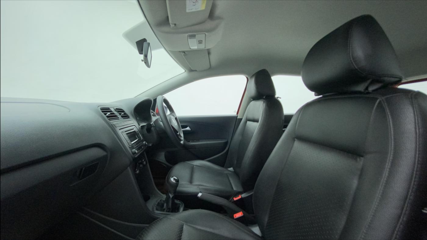 2018 Volkswagen Polo COMFORTLINE 1.0L MPI, Petrol, Manual, 23,285 km, Right Side Front Door Cabin