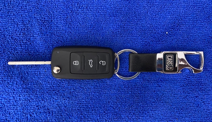 2018 Volkswagen Polo COMFORTLINE 1.0L MPI, Petrol, Manual, 23,285 km, Key Close Up