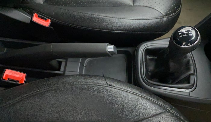 2018 Volkswagen Polo COMFORTLINE 1.0L MPI, Petrol, Manual, 23,285 km, Gear Lever
