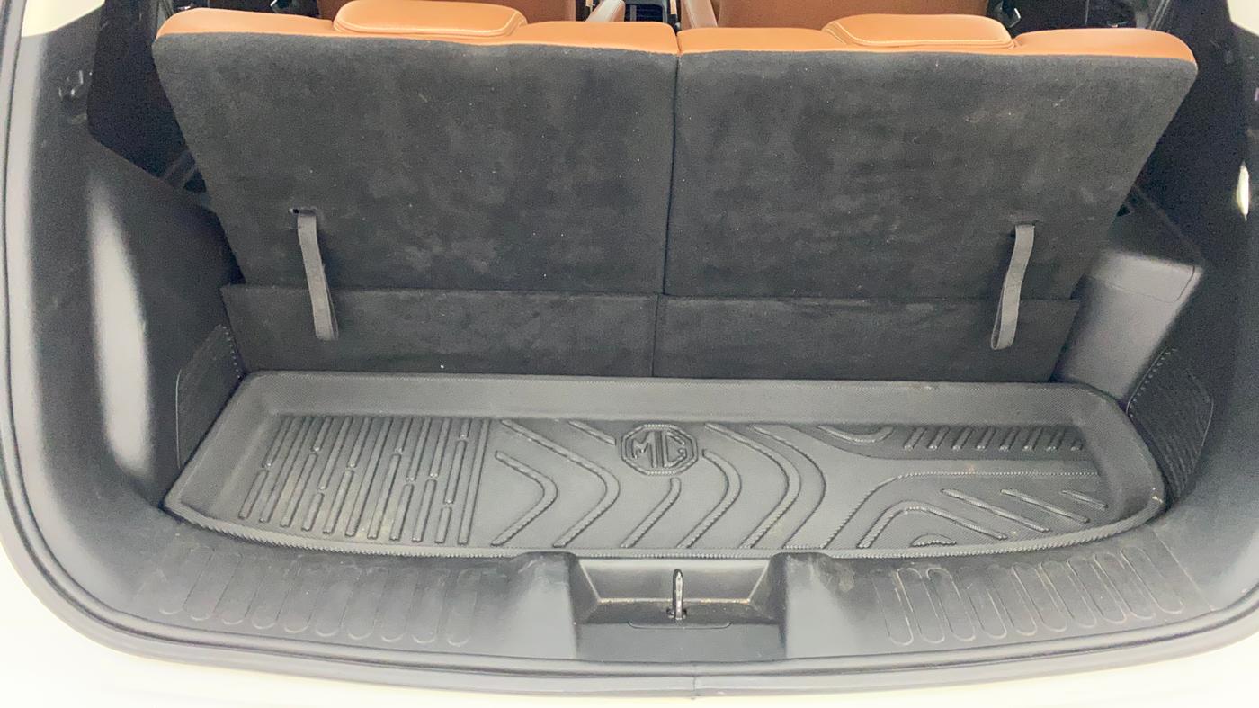2021 MG HECTOR PLUS SHARP 2.0 DIESEL TURBO MT 6-STR, Diesel, Manual, 72,760 km, Boot Inside