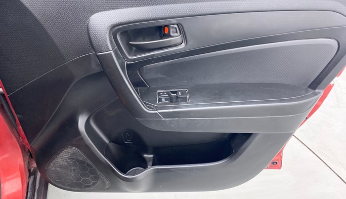 2018 Maruti Vitara Brezza LDI, Diesel, Manual, 70,167 km, Driver Side Door Panels Control