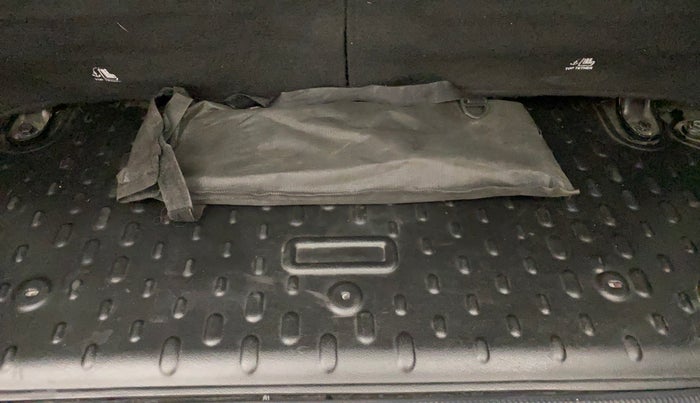 2023 Mahindra Thar LX HARD TOP 4WD MT, Diesel, Manual, 36,893 km, Boot Inside