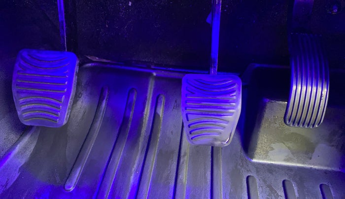 2023 Mahindra Thar LX HARD TOP 4WD MT, Diesel, Manual, 36,893 km, Pedals