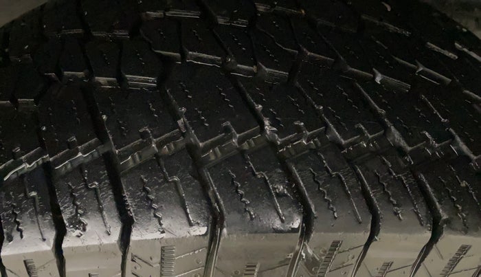 2023 Mahindra Thar LX HARD TOP 4WD MT, Diesel, Manual, 36,893 km, Left Rear Tyre Tread