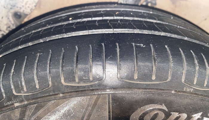 2018 Hyundai Grand i10 ASTA 1.2 KAPPA VTVT, Petrol, Manual, 65,477 km, Left Front Tyre Tread
