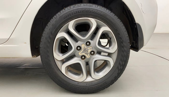 2018 Hyundai Elite i20 ASTA 1.4 CRDI DUAL TONE, Diesel, Manual, 1,16,019 km, Left Rear Wheel