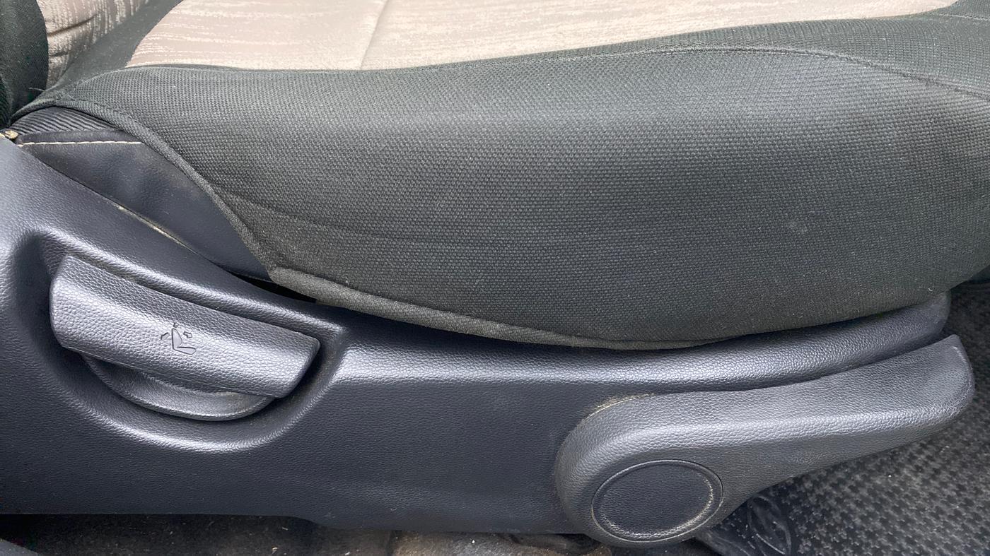 2014 Hyundai Grand i10 ASTA 1.2 KAPPA VTVT, Petrol, Manual, 31,590 km, Driver Side Adjustment Panel