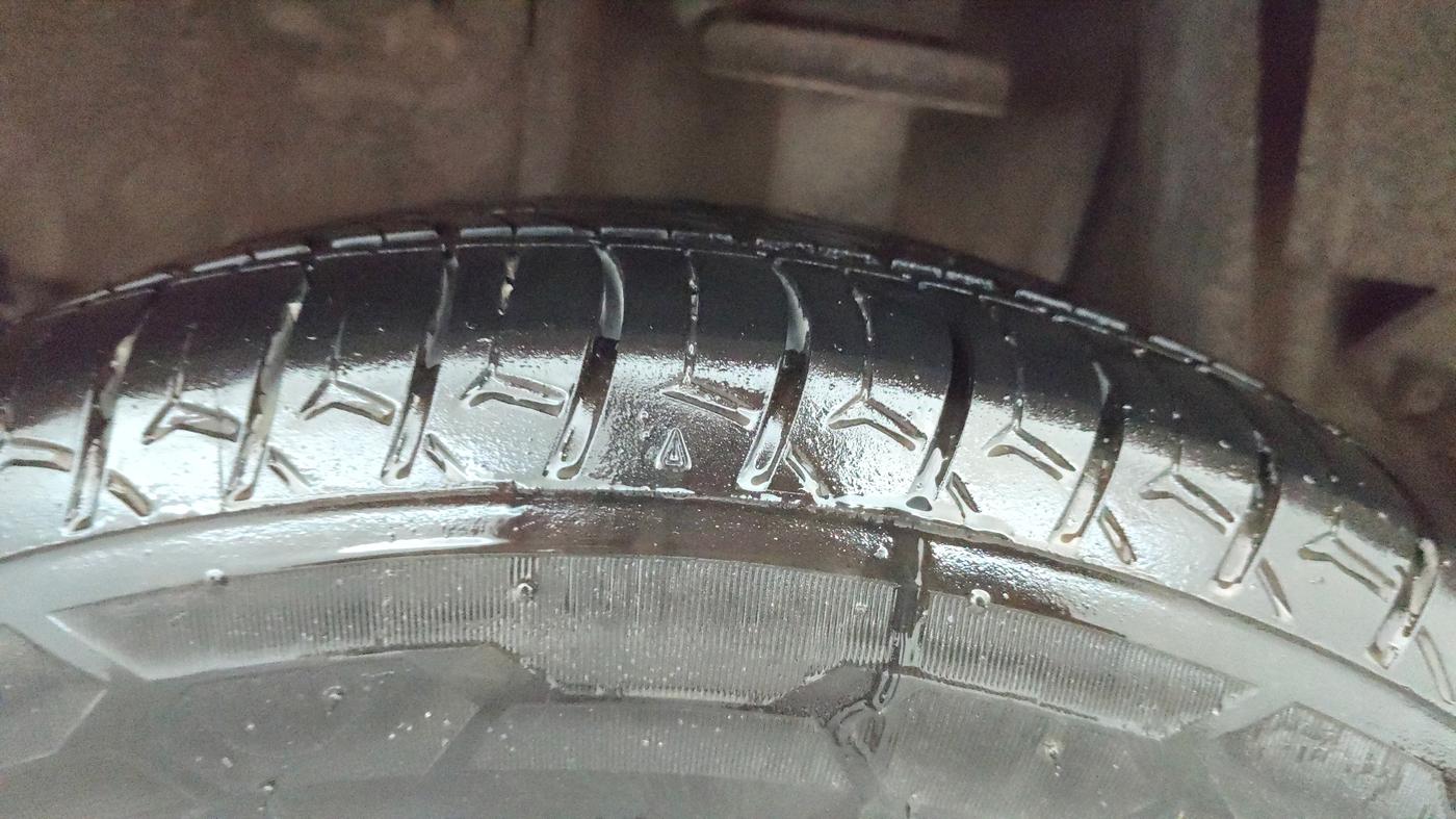 2020 Tata Tiago XZ PETROL, Petrol, Manual, 70,361 km, Left Rear Tyre Tread