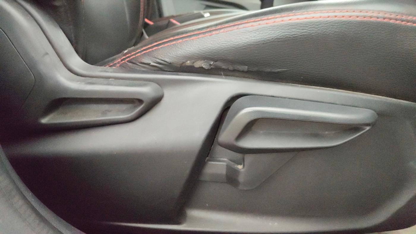 2020 Tata Tiago XZ PETROL, Petrol, Manual, 70,361 km, Driver Side Adjustment Panel