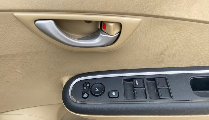 2016 Honda Amaze 1.2L I-VTEC VX, Petrol, Manual, 86,237 km, Driver Side Door Panels Control