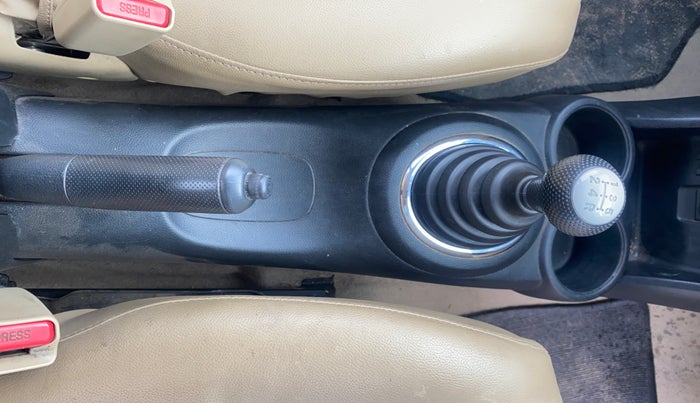 2016 Honda Amaze 1.2L I-VTEC VX, Petrol, Manual, 86,237 km, Gear Lever