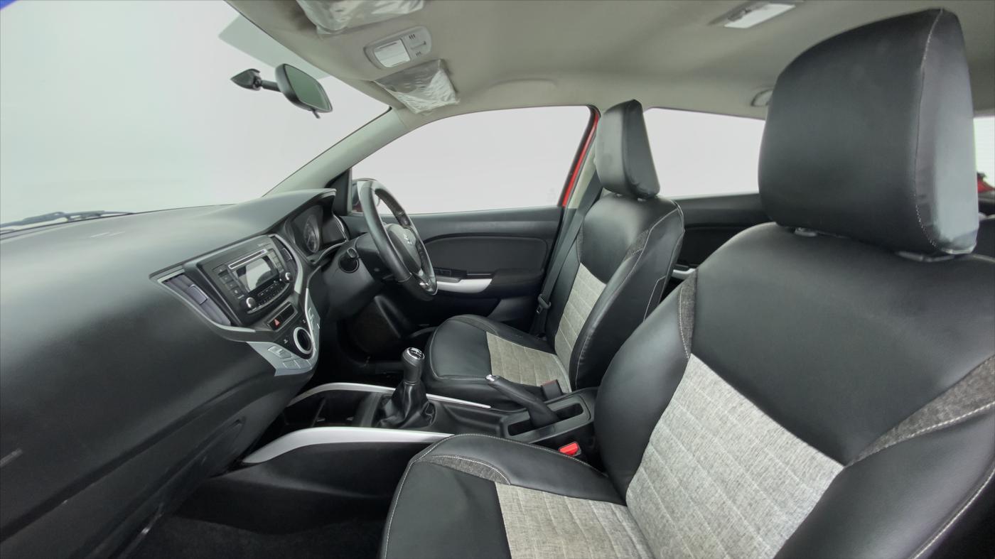 2016 Maruti Baleno DELTA 1.2 K12, Petrol, Manual, 88,349 km, Right Side Front Door Cabin