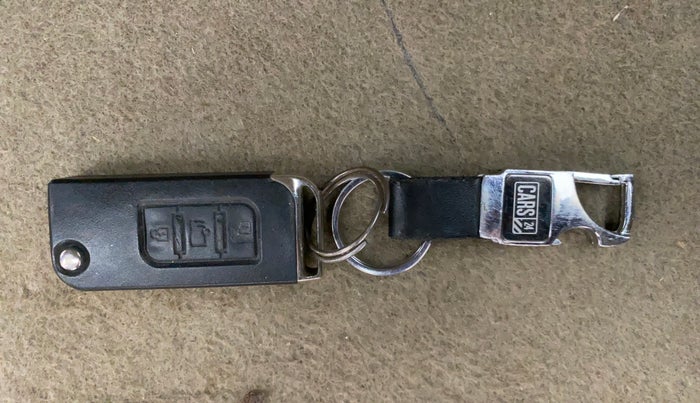 2014 Mahindra XUV500 W4, Diesel, Manual, 68,922 km, Key Close Up