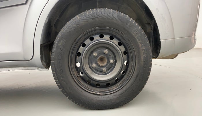 2014 Mahindra XUV500 W4, Diesel, Manual, 68,922 km, Left Rear Wheel