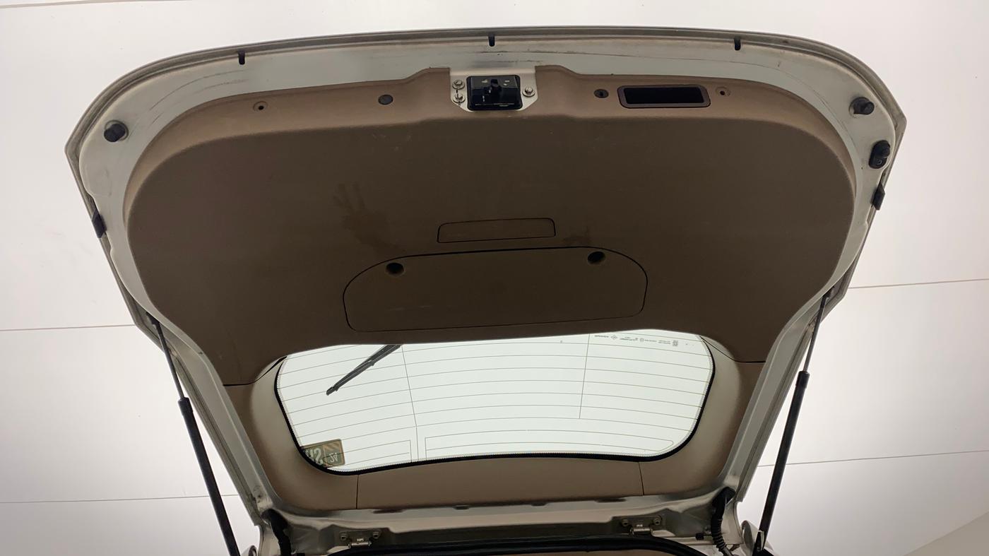 2014 Mahindra XUV500 W4, Diesel, Manual, 68,922 km, Boot Door Open