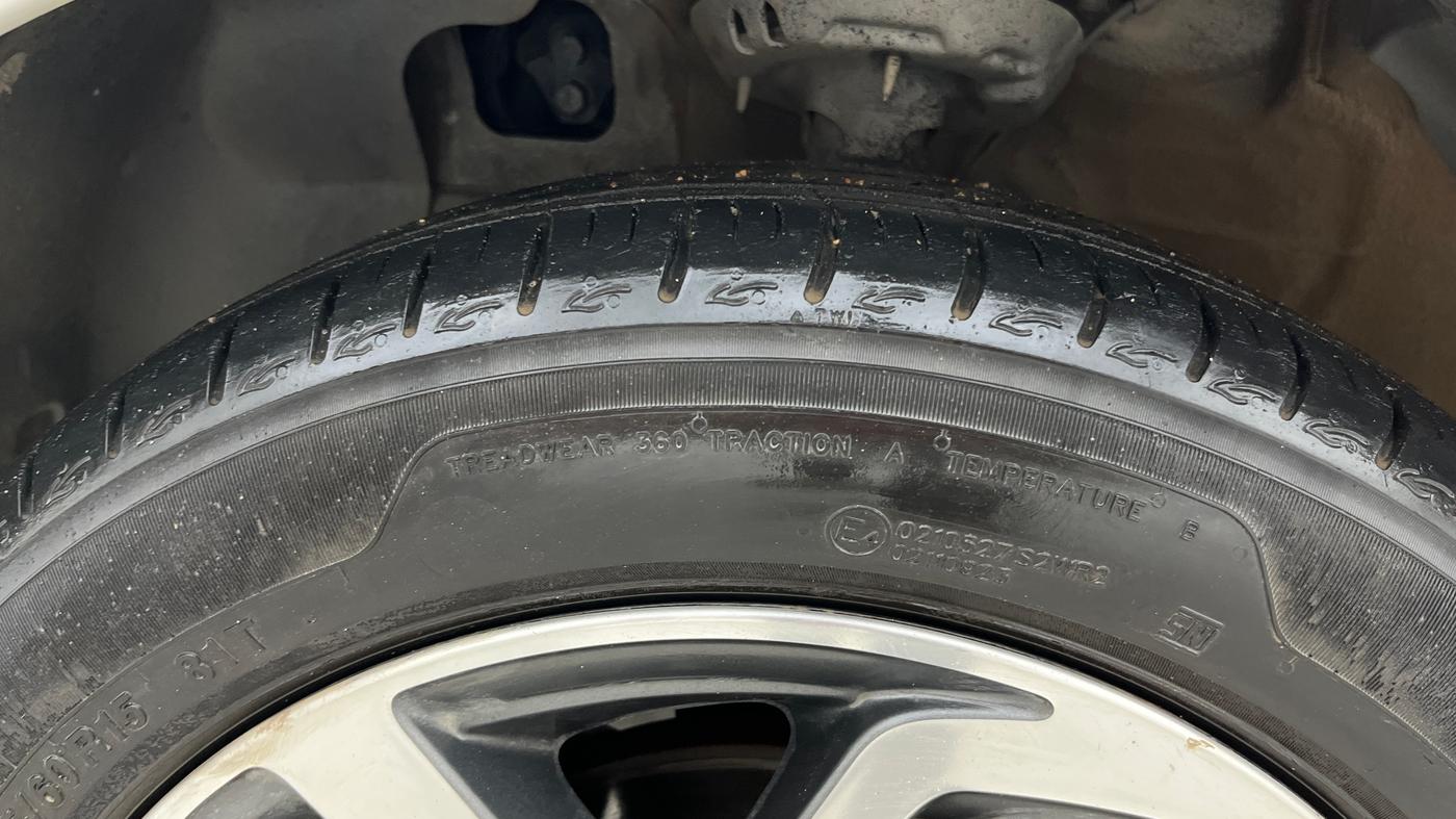 2020 Hyundai GRAND I10 NIOS ASTA AMT 1.2 KAPPA VTVT, Petrol, Automatic, 73,451 km, Left Front Tyre Tread