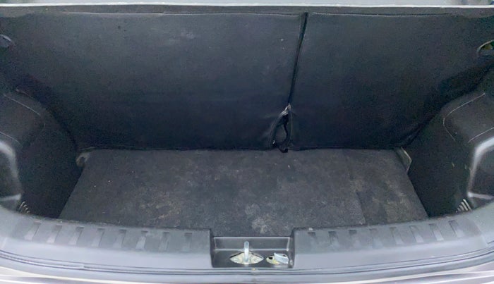 2017 Maruti Swift VXI D, Petrol, Manual, 27,063 km, Boot Inside