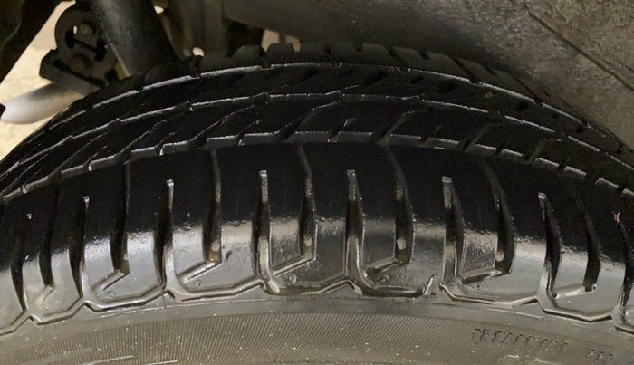 2014 Maruti Wagon R 1.0 VXI, Petrol, Manual, 18,737 km, Right Rear Tyre Tread