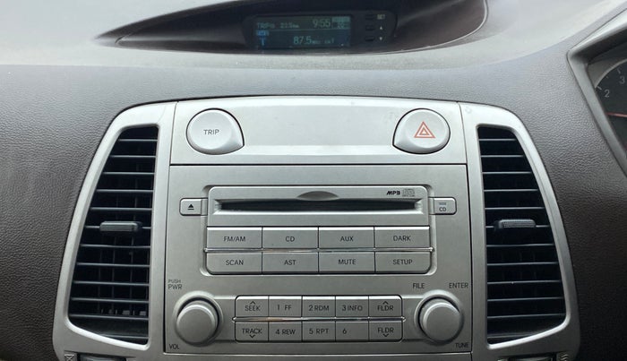 2011 Hyundai i20 SPORTZ 1.2 O, Petrol, Manual, 48,715 km, Infotainment System