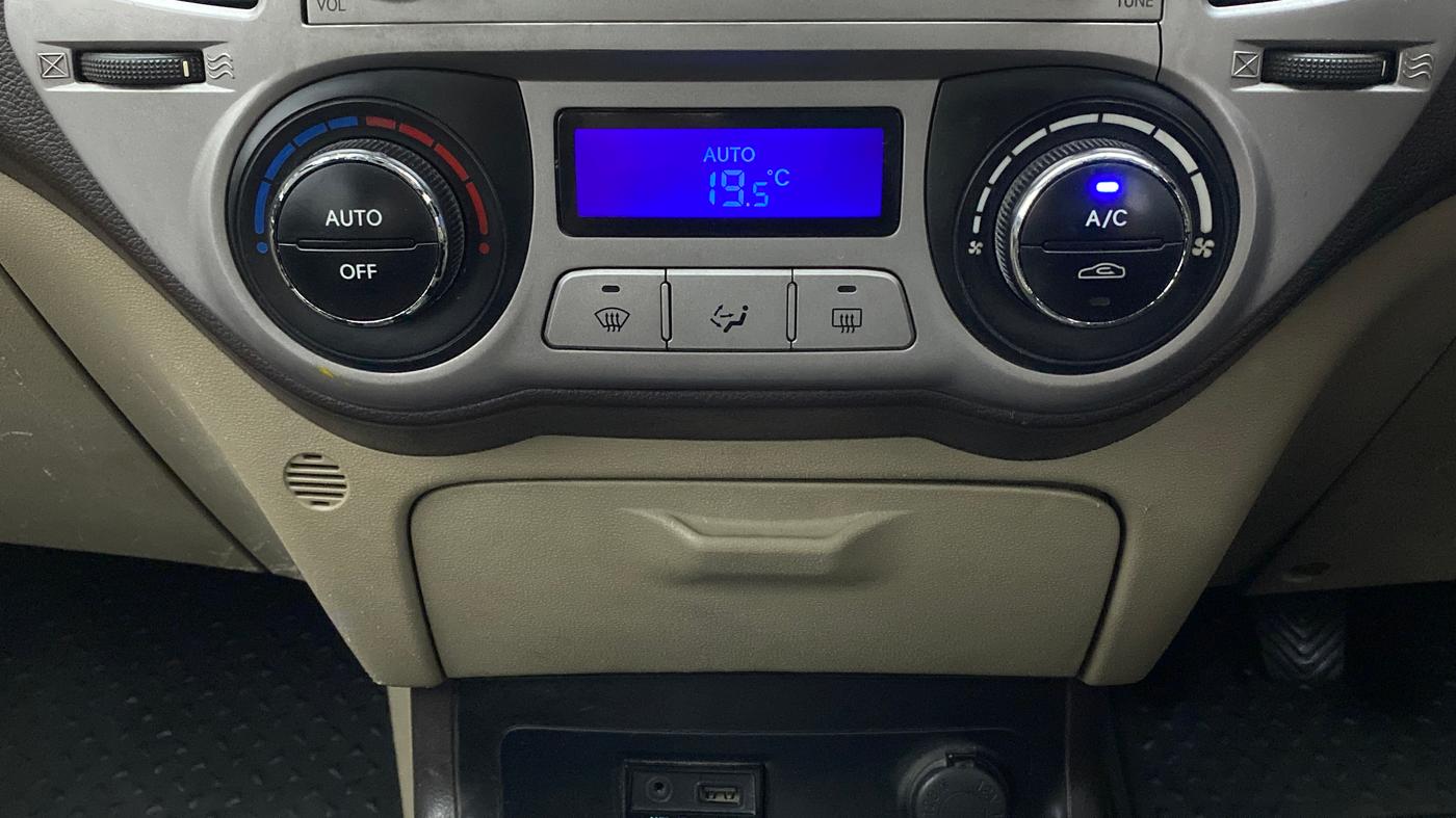 2011 Hyundai i20 SPORTZ 1.2 O, Petrol, Manual, 48,715 km, Automatic Climate Control