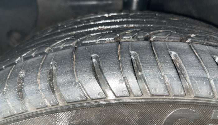 2018 Hyundai Grand i10 MAGNA 1.2 KAPPA VTVT, Petrol, Manual, 46,010 km, Left Front Tyre Tread