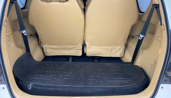 2017 Toyota Innova Crysta 2.4 VX 7 STR, Diesel, Manual, 77,856 km, Boot Inside