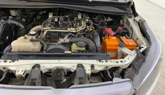 2017 Toyota Innova Crysta 2.4 VX 7 STR, Diesel, Manual, 77,856 km, Engine View - Left