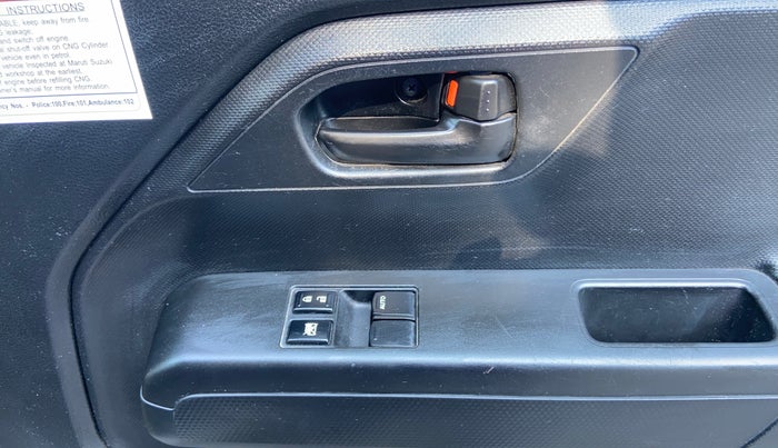 2021 Maruti New Wagon-R LXI CNG 1.0, CNG, Manual, 56,035 km, Driver Side Door Panels Control
