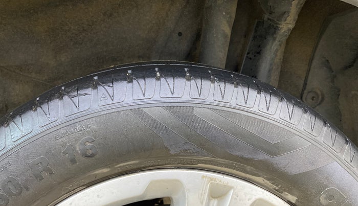 2020 KIA SONET HTK PLUS 1.0 IMT, Petrol, Manual, 94,904 km, Left Rear Tyre Tread