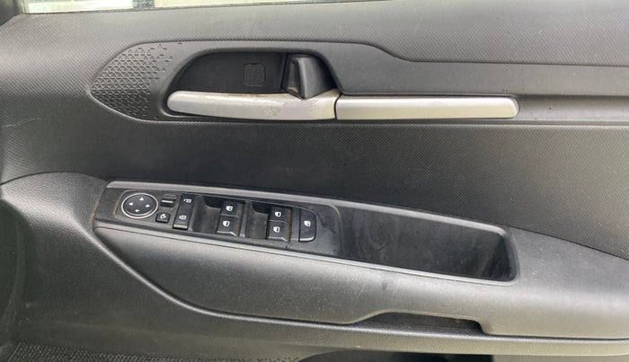 2020 KIA SONET HTK PLUS 1.0 IMT, Petrol, Manual, 94,904 km, Driver Side Door Panels Control