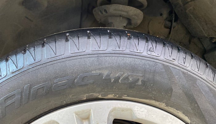 2020 KIA SONET HTK PLUS 1.0 IMT, Petrol, Manual, 94,904 km, Left Front Tyre Tread